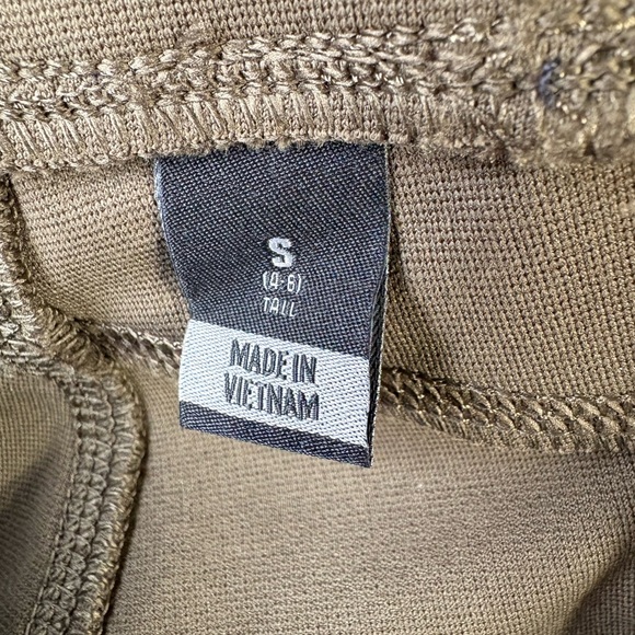 Carhartt Women's Force Fitted Lightweight Utility Leggings. Size 4-6 tall. NWT! - Picture 6 of 13